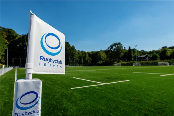 Aanleg kunstgras rugbyveld - Sportinfrabouw NV